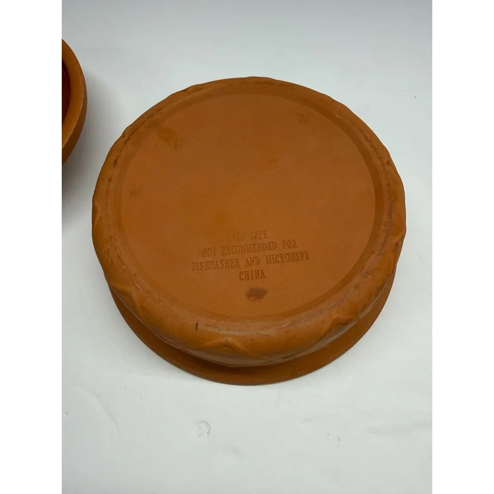 Terracotta Lidded Baker Round Unglazed Clay Casserole Dish Glazed Interior 8.5in